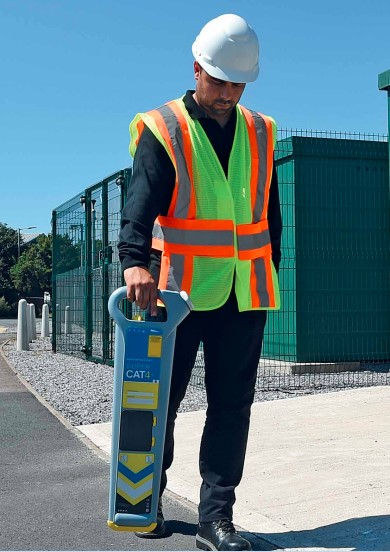 Lokalizator infrastruktury podziemnej SuperCAT4+ Lokalizator infrastruktury podziemnej SuperCAT4+