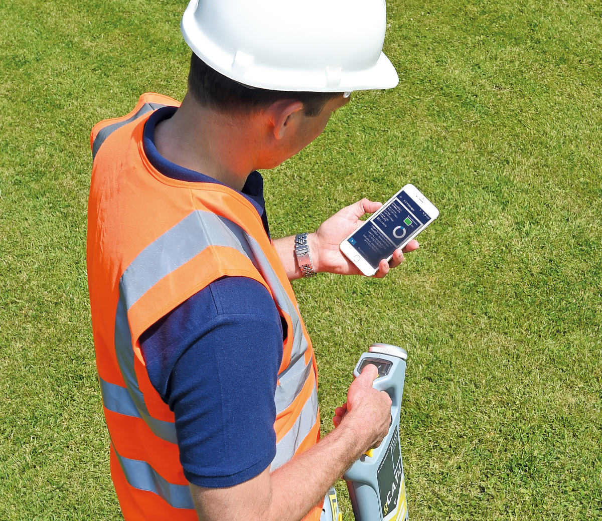 Lokalizator infrastruktury podziemnej CAT4+ (ze wskazaniem głebokości) + Data, SWING, StrikeAlert, CALSafe, GPS Lokalizator infrastruktury podziemnej CAT4+ (ze wskazaniem głebokości) + Data, SWING, StrikeAlert, CALSafe, GPS