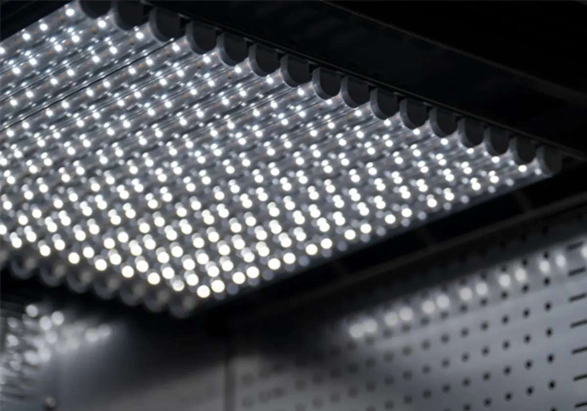 KB PRO z modułem LED do naświetlania roślin KB PRO z modułem LED do naświetlania roślin