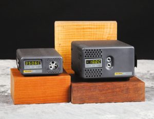 Ręczne piecyki kalibracyjne FLUKE z suchym wkładem pomiarowym modele 9100S oraz 9102S