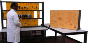 Wyposażenie pracowni elektronika samochodowego Delorenzo