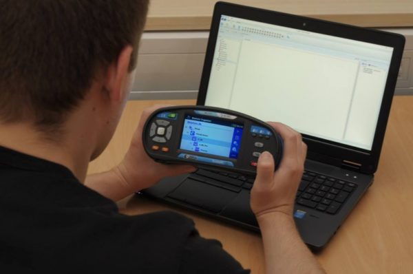 Miernik instalacji elektrycznych Metrel MI 3152 EurotestXC - obrazek 3