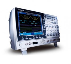 Oscyloskop cyfrowy GDS2204A 4x200MHz 2GSa/s, pamięć 2M, 80,000 wfm/s, 8 cali/ CAN/LIN I2C, SPI, UART Generator/ LAN,VGA 