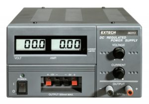 Zasilacz laboratoryjny 3 kanały (30V/3A, 5V/0.5A i 12V/1A) – Extech 382213
