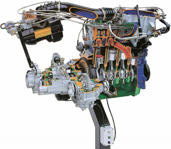 VB 5165 VOLKSWAGEN 4 CYLINDROWY SILNIK BENZYNOWY Z WTRYSKIEM K-JETRONIC (na stojaku na kółkach) - elektryczny
