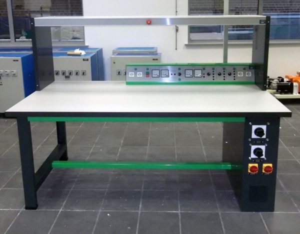 Stół elektrotechniczny do pracowni BZO-40D 4000VA - obrazek 2