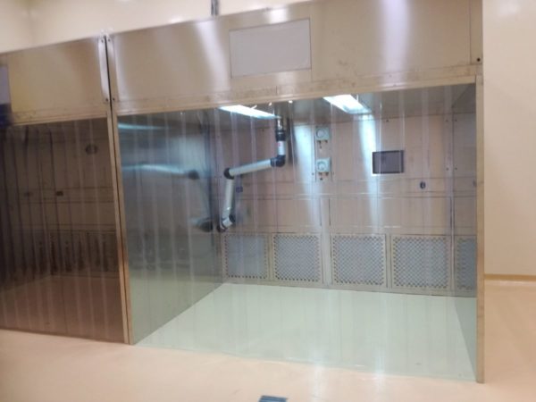 Przemysłowa komora laminarna typu Crossflow do naważania proszków - obrazek 11