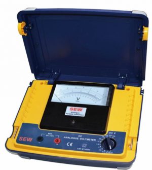 Woltomierz DC analogowy laboratoryjny klasa 0,5 -12 zakresowy do 750V (LM-3)