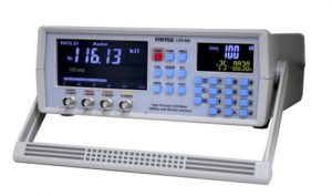 LCR-900 - laboratoryjny miernik RLC
