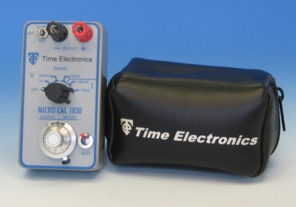 Kalibrator / Źródło napięcia i prądu - Time Electronics 1030 - obrazek 2