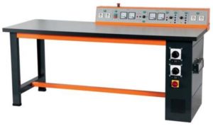 Stół elektrotechniczny do pracowni BZO-40D 4000VA