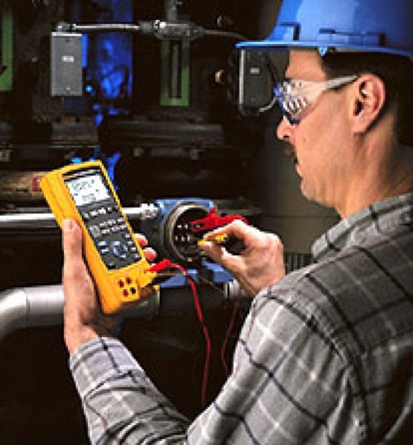 Wielofunkcyjny kalibrator procesowy Fluke 725 - obrazek 2